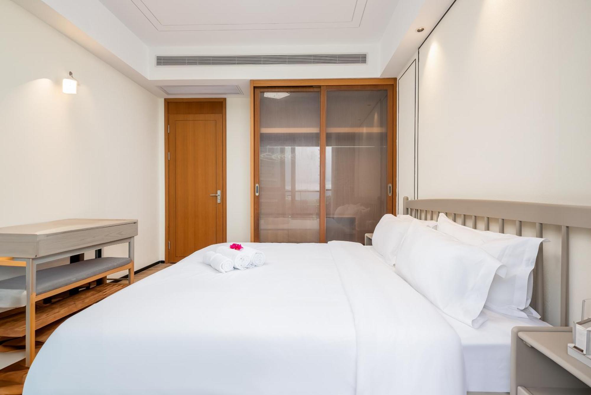 Puhai Sea View Apt By Hailan Tour At Sanya Yazhou Bay#Only 100 Meters To Beach And Sea Swimming Area Exterior foto